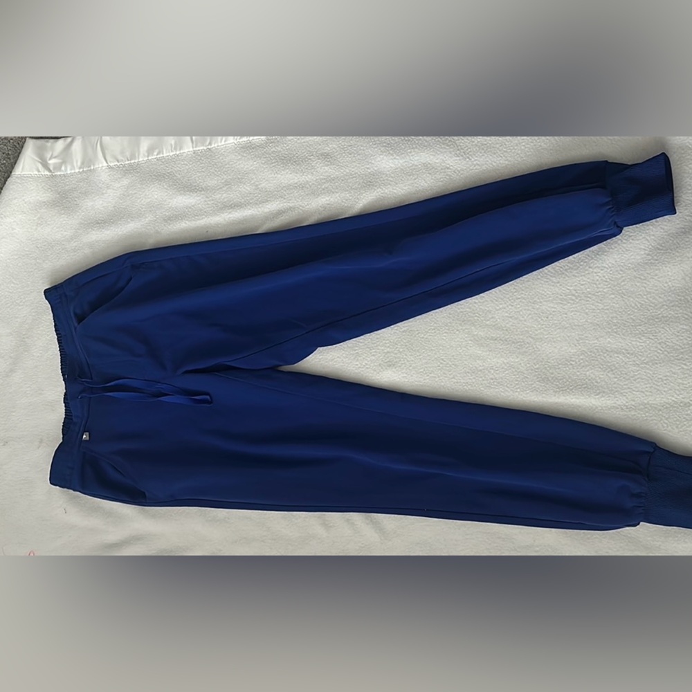 figs scrub pants